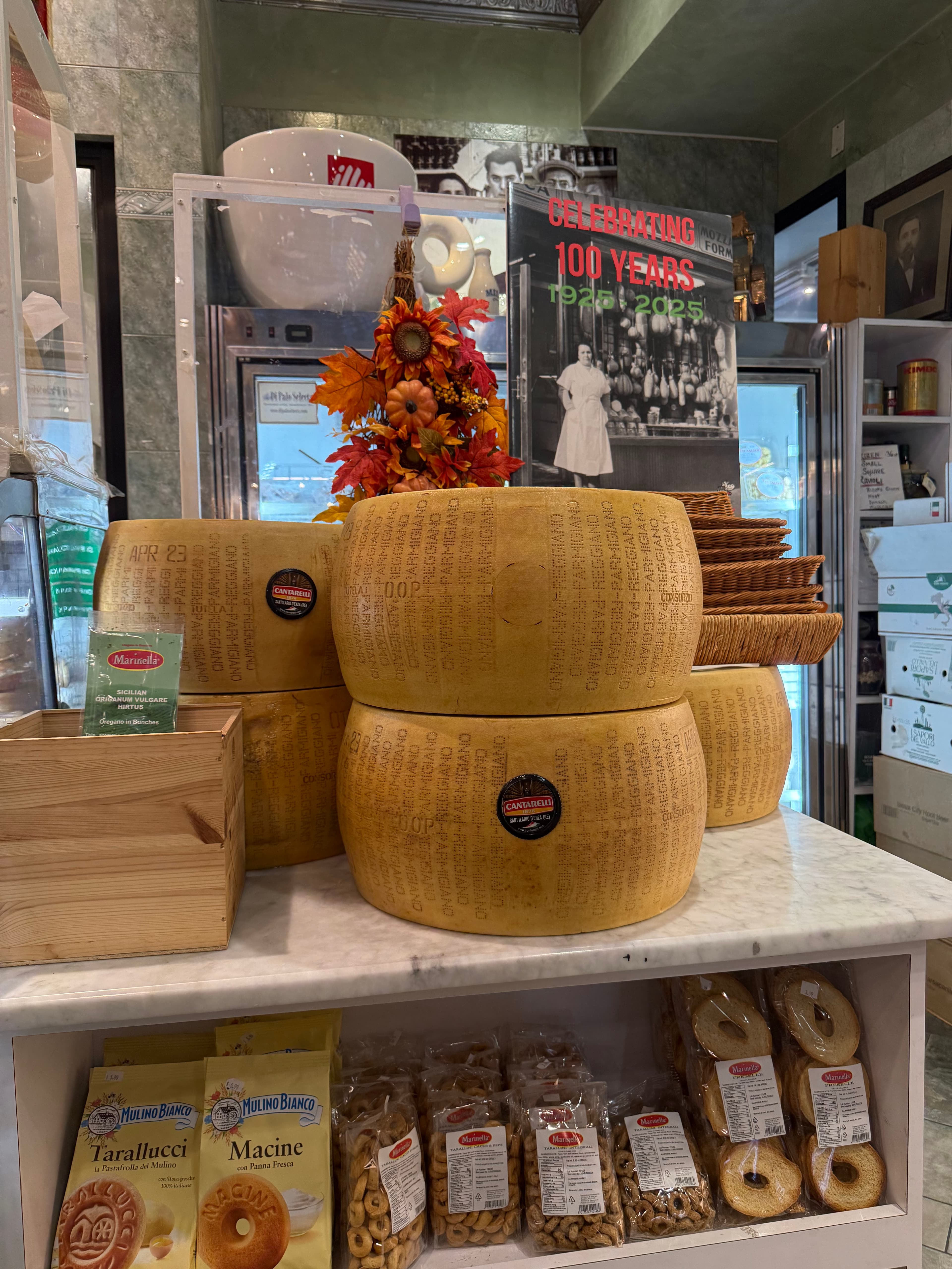 Di Palo's Fine Foods gallery 10