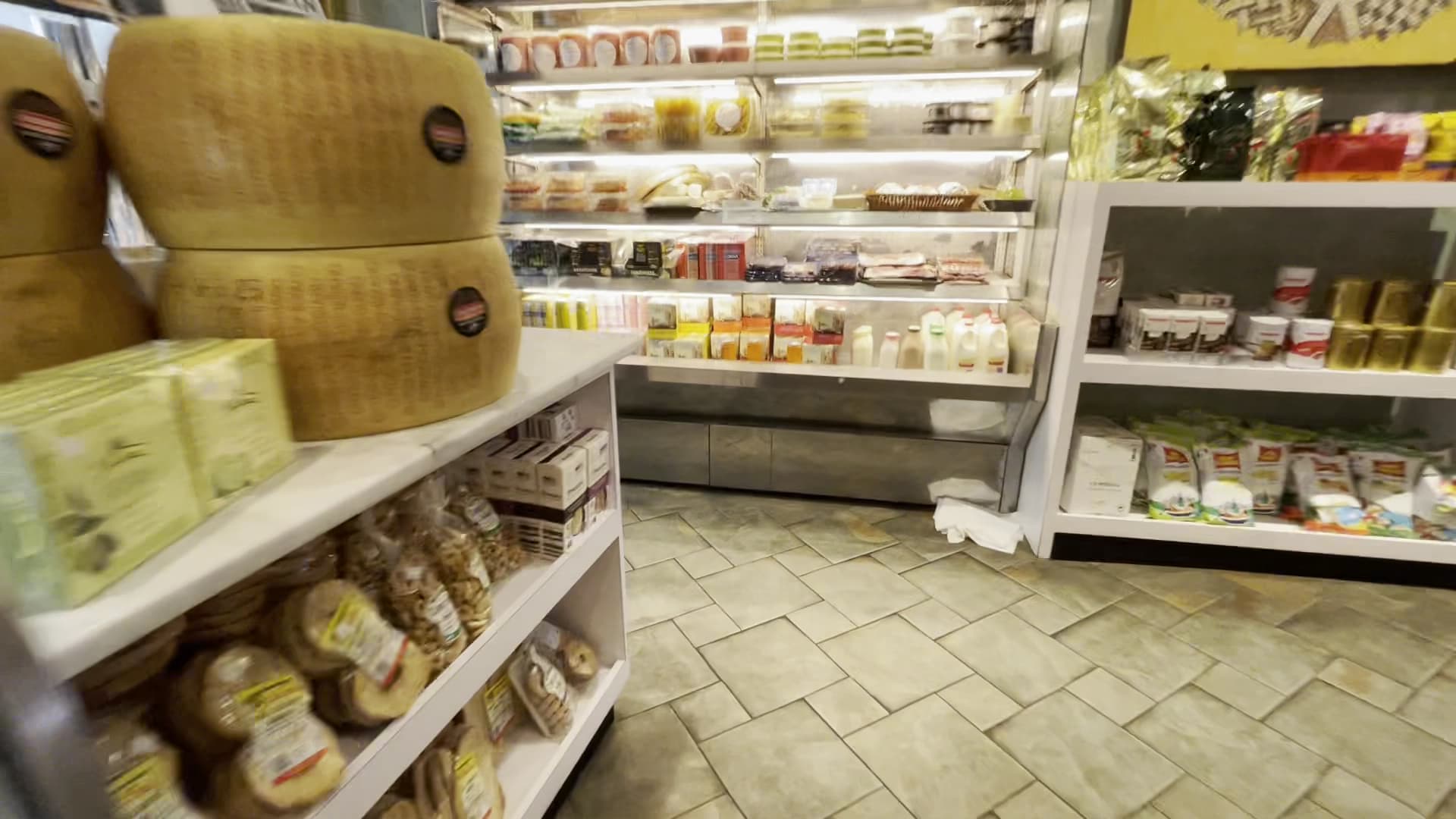 Di Palo's Fine Foods gallery 2