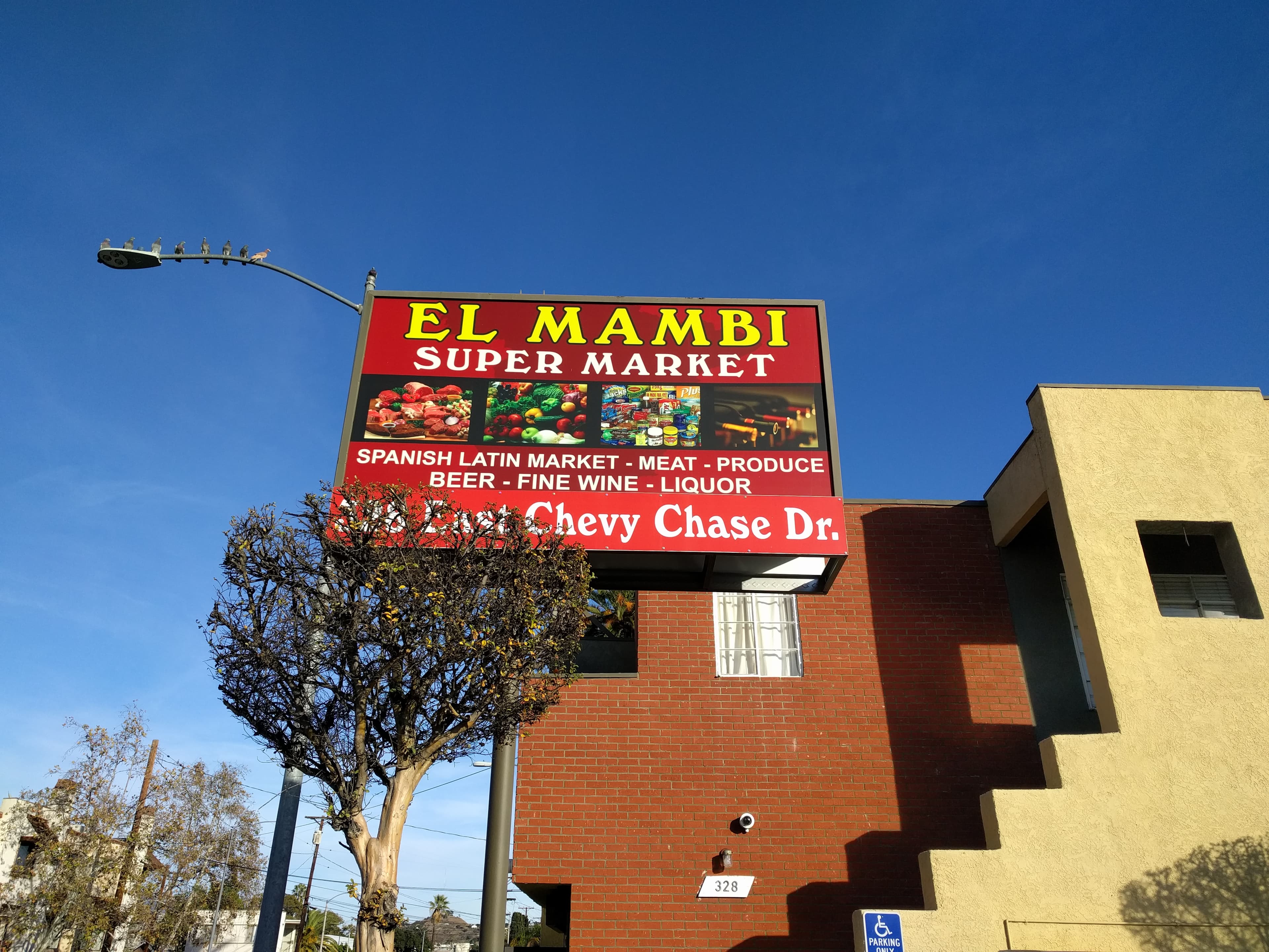 El Mambi Mercado gallery 9