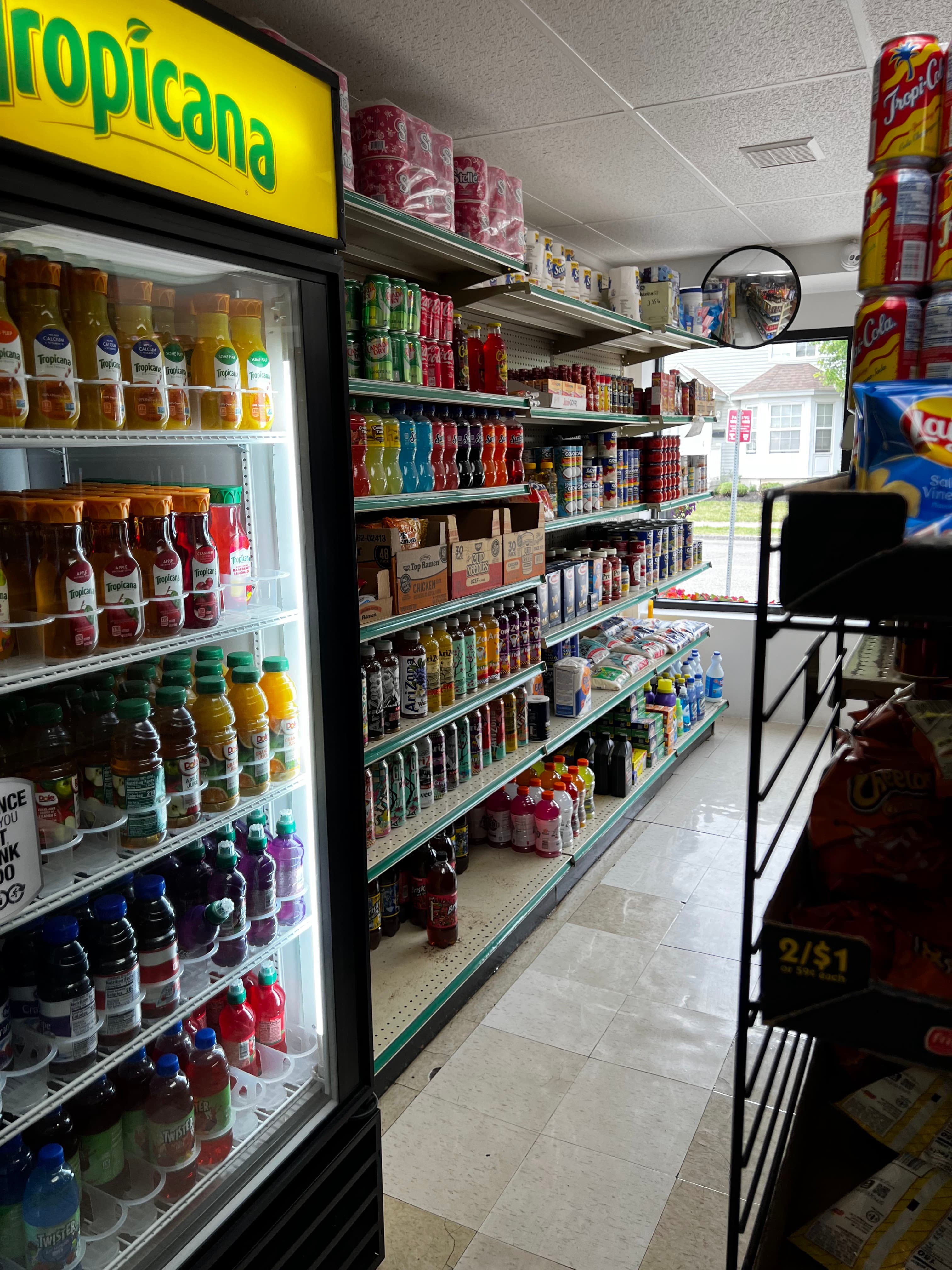 Montes Grocery Deli gallery 19