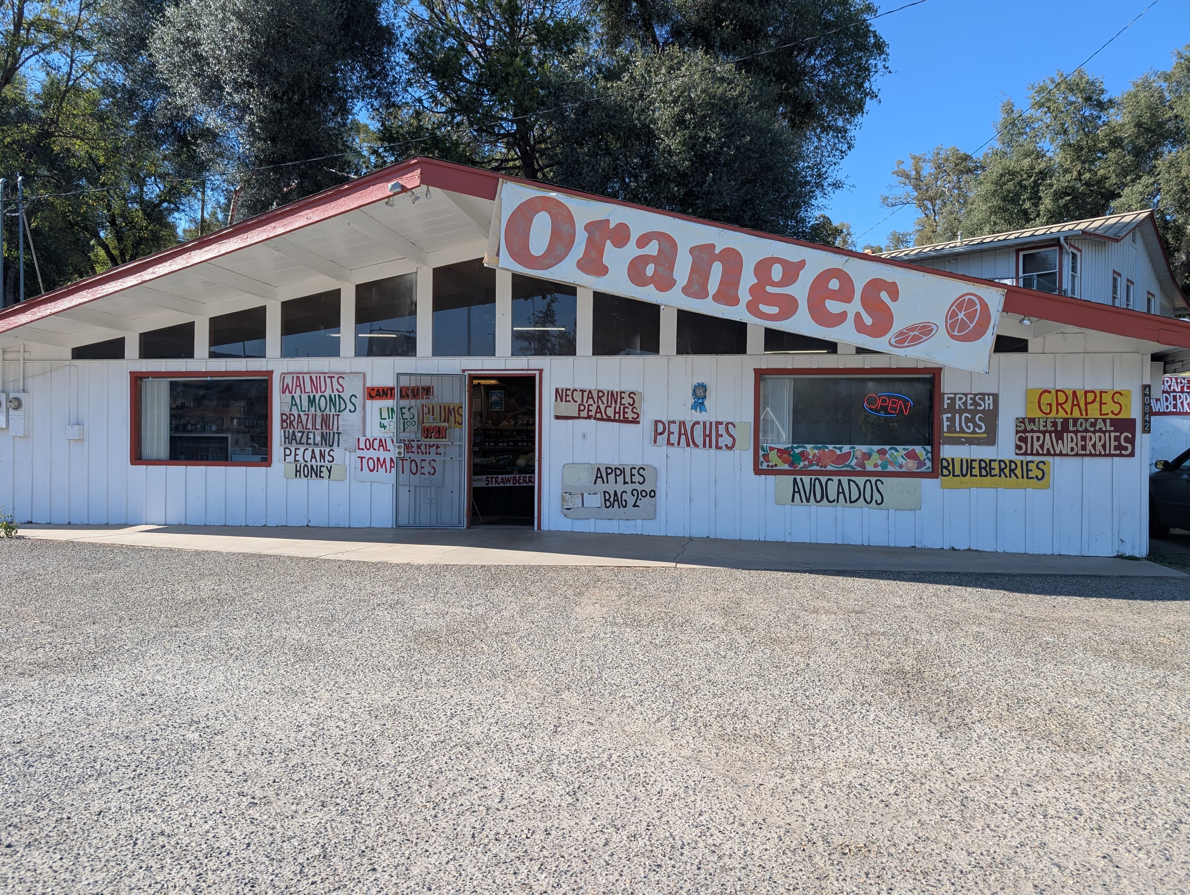 Oakhurst Fruit Stand
