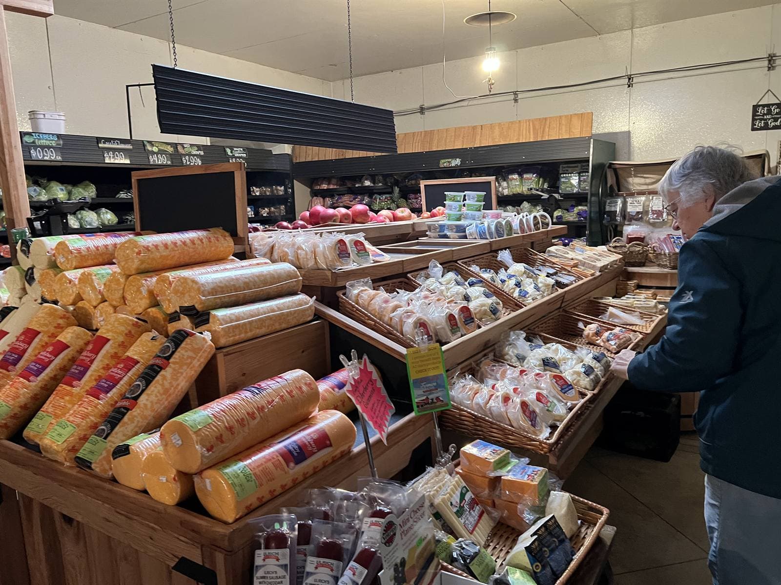 Stringtown Grocery gallery 11