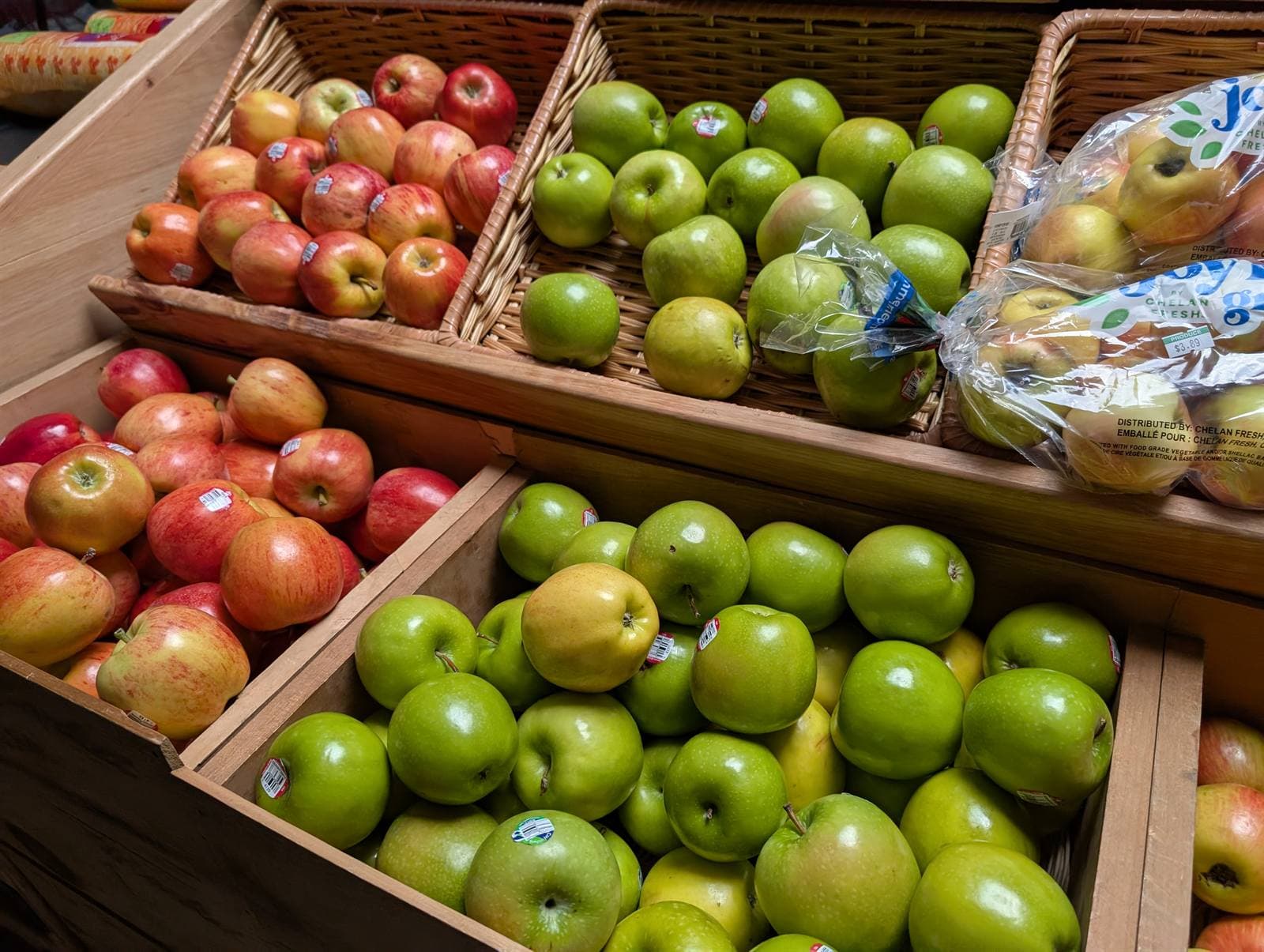 Stringtown Grocery gallery 14